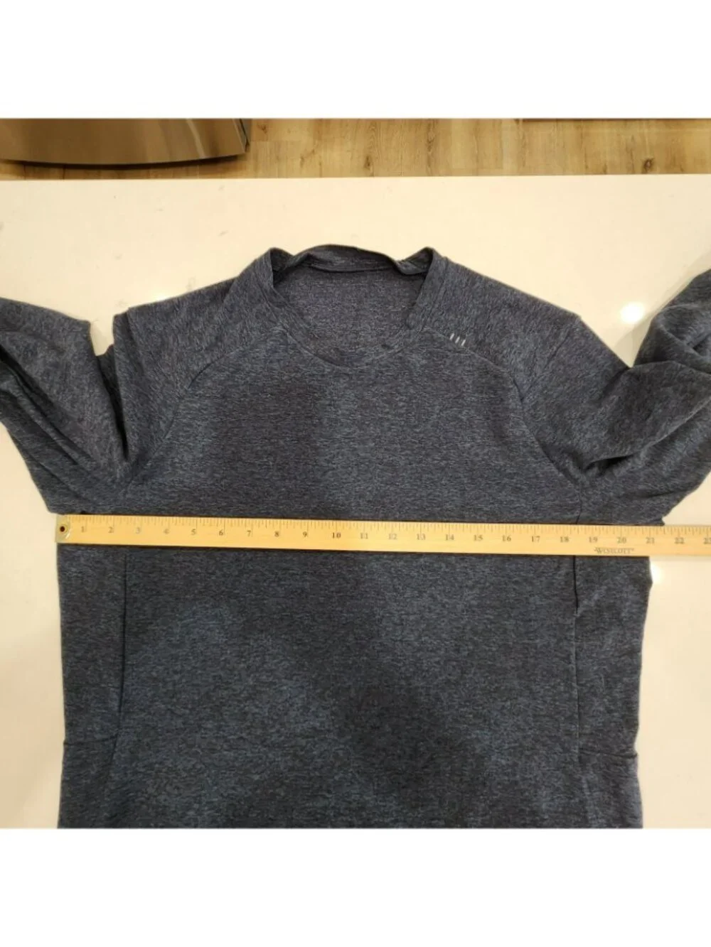 Lululemon Surge Warm Long Sleeve Shirt Dark Gray Running Hiking Thermal Mens L - Picture 9 of 11
